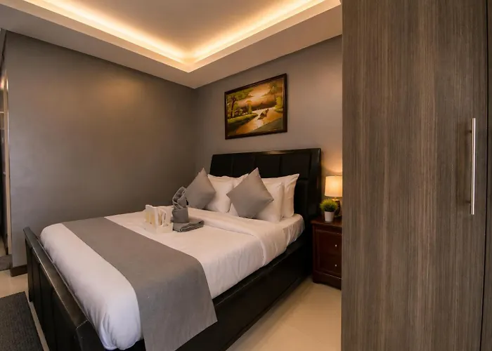 27th Tnd 4* Manilla